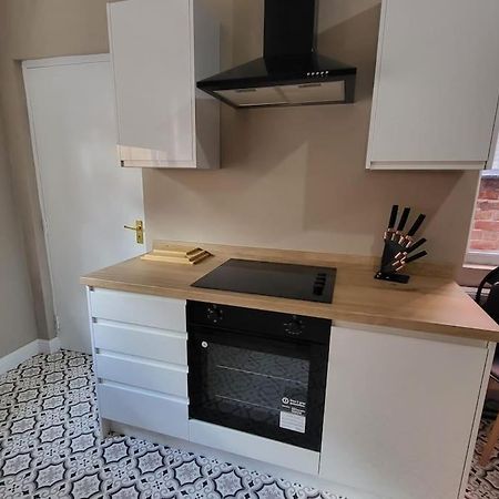 4 Bedroom House, 8 Min To City! Manchester Exteriér fotografie