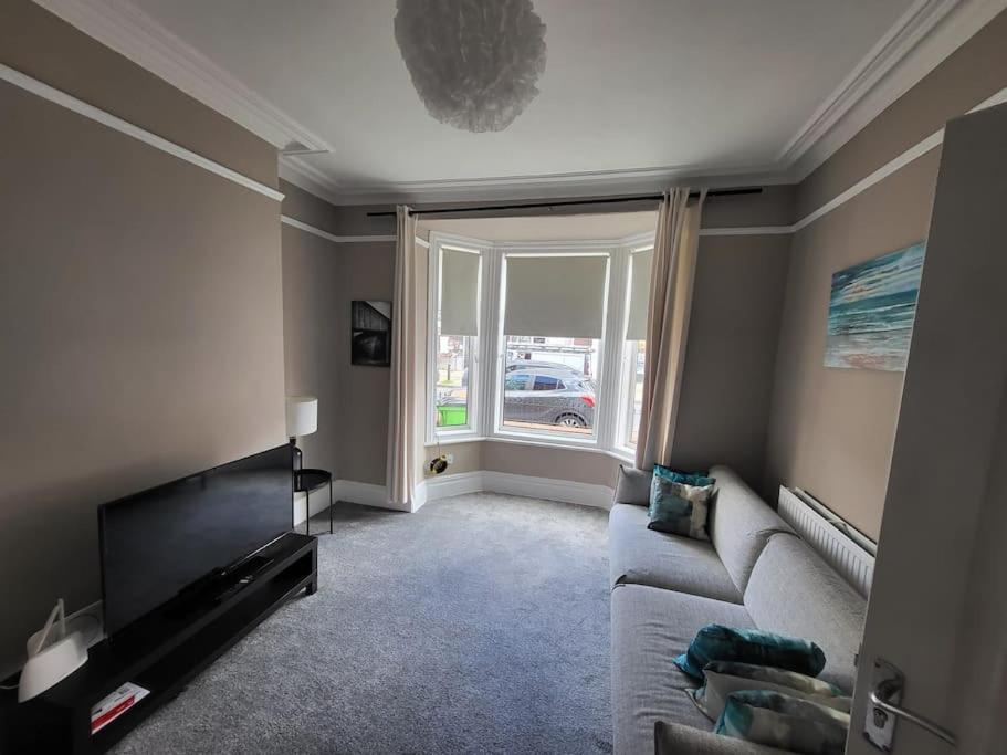 4 Bedroom House, 8 Min To City! Manchester Exteriér fotografie